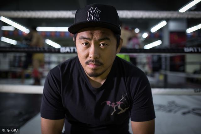 格斗狂人质疑李小龙实战水平引众怒,李小龙粉