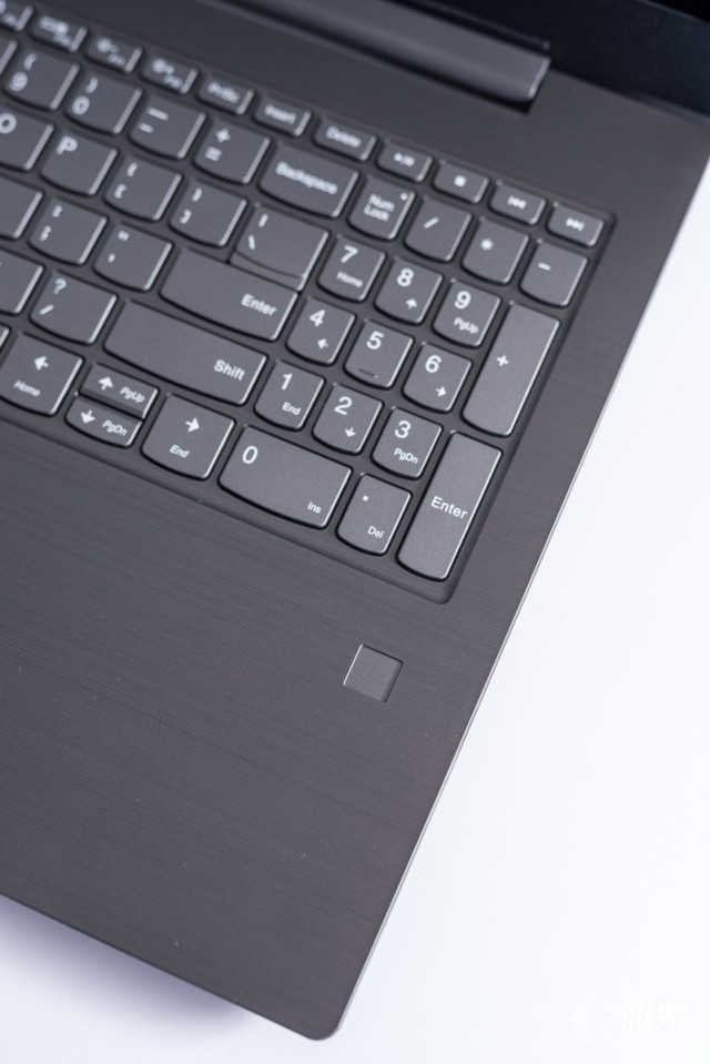 Lenovo联想扬天V330体验，一台主打性价比的商务本