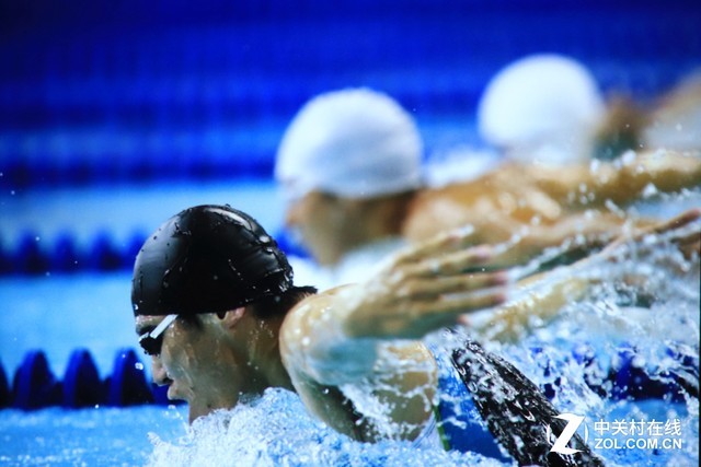 助力办公多面手 索尼高亮商务投影体验 