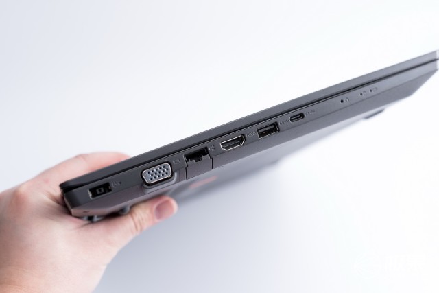 Lenovo联想扬天V330体验，一台主打性价比的商务本