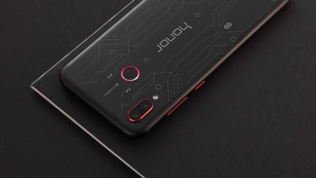 购机抢神券立减1000元 京东多款热门手机参加