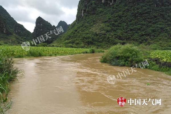 端午高铁票中短途最紧 去往青岛、秦皇岛等热