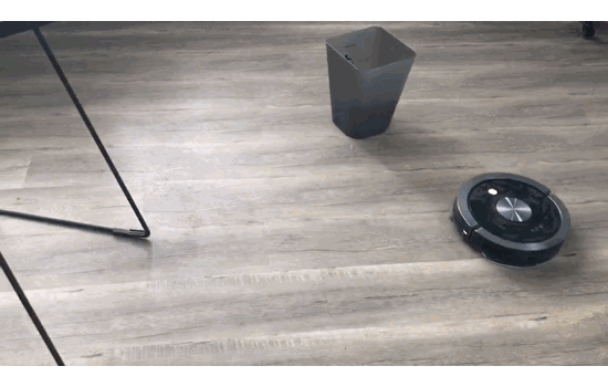 如果一样工具就能解决的问题绝对不要两样,二这款机器人扫地机就是扫