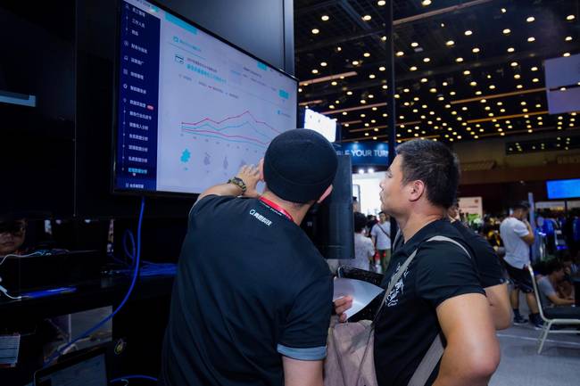 青橙发布健身房解决方案,率领行业迈入+AI时代