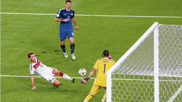 巴西世界杯决赛球门被送到德国用作慈善拍卖