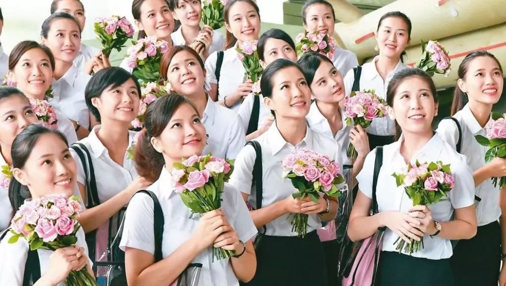 为什么这些年轻人“宁愿在大陆贴膜也不回台湾”？