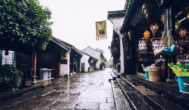 雨季晾衣不用愁,云米洗烘一体互联网洗衣机评测 每年六七月,住在江南