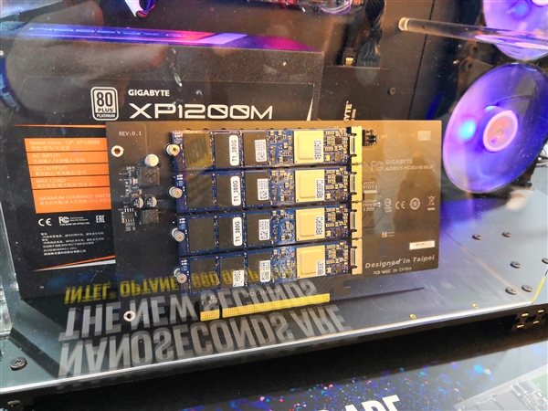 技嘉也秀四路M.2 SSD并联：支持AMD X399平台