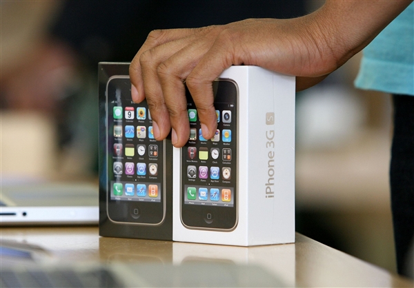 iPhone 3GS重新上架发售：260元