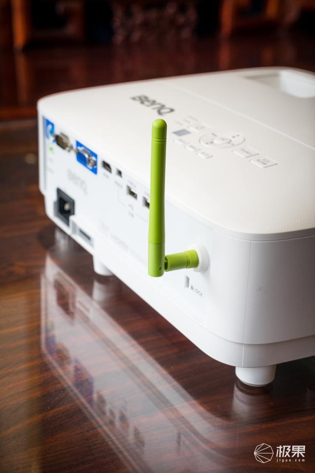 明基E580智能商务投影机体验,帮你高效胜任每