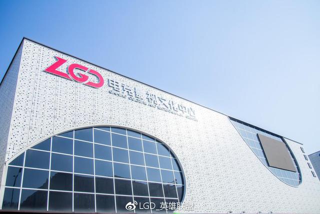 LPL战队各主场较量 哪个场馆是你的最爱?