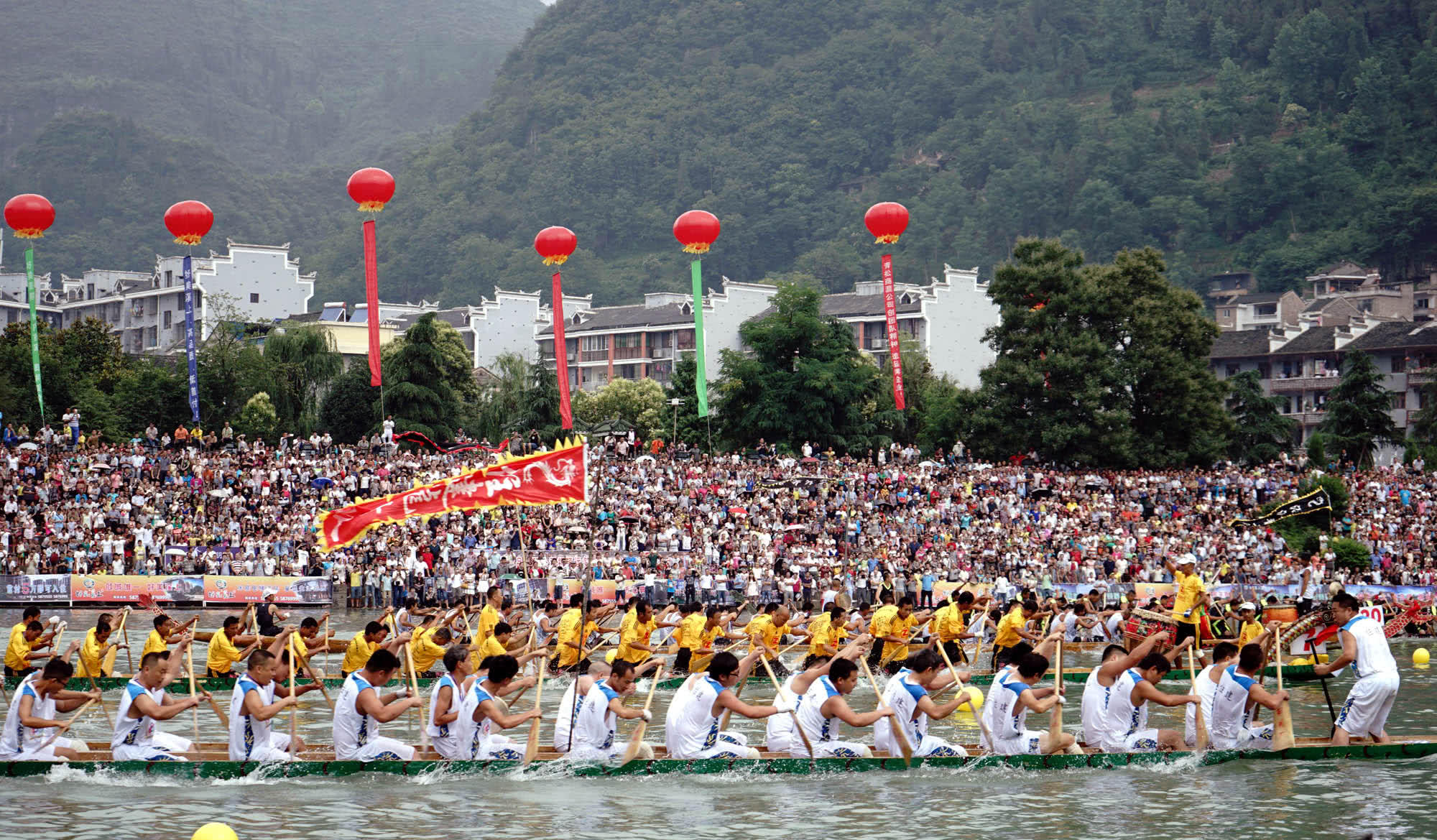 贵州镇远：赛龙舟文化节于6月17日举行__凤凰网
