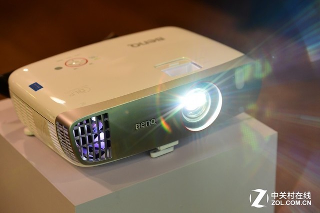 一起来轰趴 明基带你感受世界杯的激情 