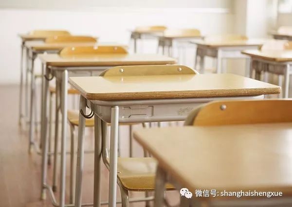 今年上海中考作文《真的不容易》说出大家心声