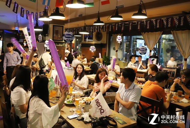 一起来轰趴 明基带你感受世界杯的激情 