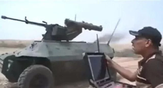 伊拉克用中国技术造出战斗机器人 配合无人机专打狙击手