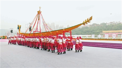 第18届中国安康汉江龙舟节开幕