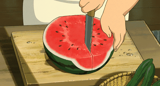 为什么一到夏天,日本妹子不吃西瓜不吹空调,而是在浴室里面做这个解暑