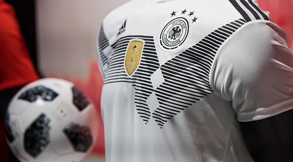 中圈｜德国队球衣销量大跌，耐克阿迪达斯这次要赔了？