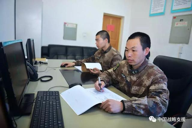 大漠守水兵:真不敢想象,在戈壁滩上没有水该怎么活下去