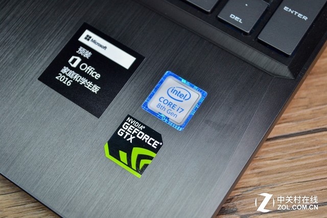 惠普暗影精灵4代大战绝地求生 无压力流畅吃鸡