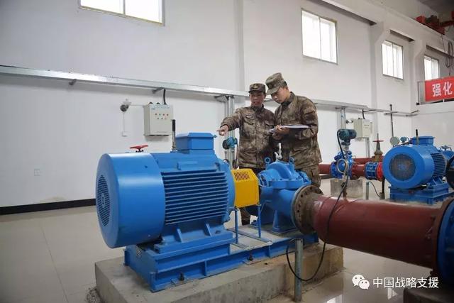 大漠守水兵:真不敢想象,在戈壁滩上没有水该怎么活下去