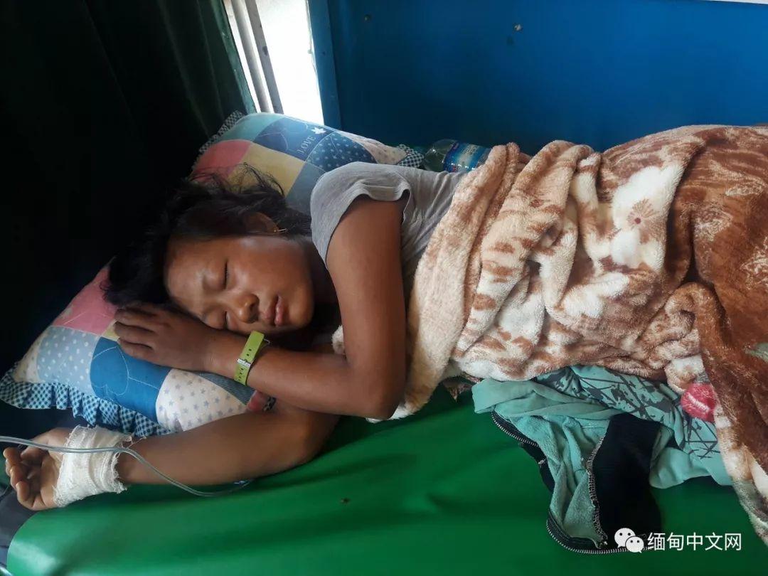 7名缅甸劳工吃菌中毒，1人不幸去世，6人病情严重