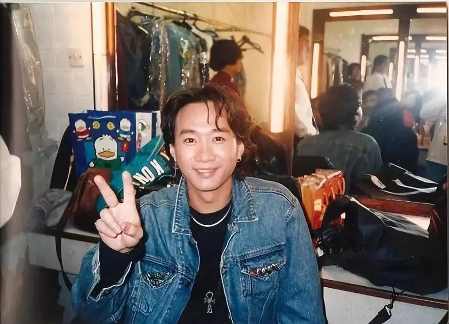 他是四大天王的“偶像”,为总统写歌,他的音乐永远活在我们心中!