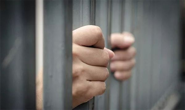 乡党们注意,网络上辱骂他人是违法行为!情节严