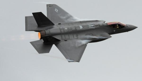 美参议院拒售F-35战机，土耳其总理回应：将寻求替代方案