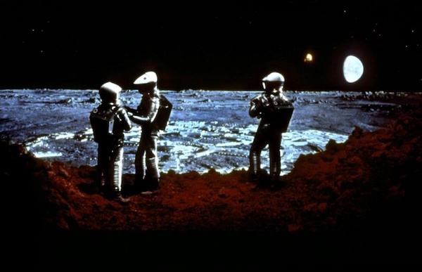 《2001太空漫游》上映50周年：伟大的人类进化畅想曲