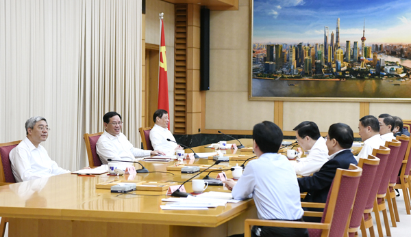上海市委书记李强：上海科创中心建设要突出“三个聚力”
