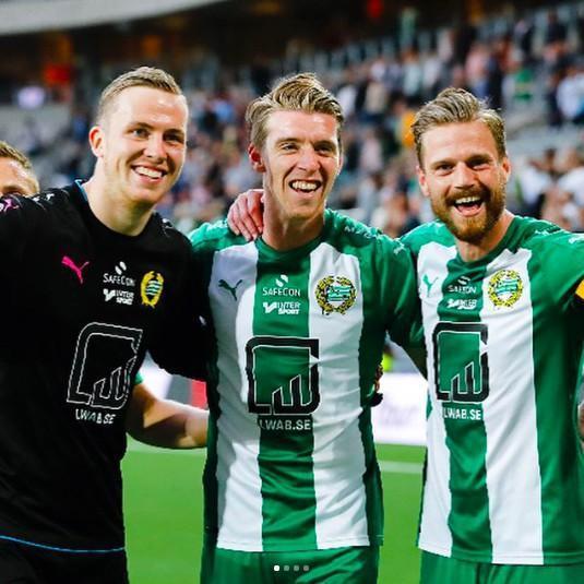 细数冰岛足球队里那些被正职耽误的队员