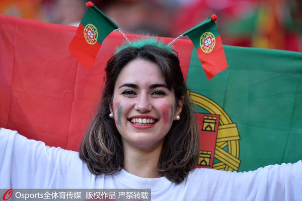 前线｜直播！葡萄牙VS摩洛哥赛前盛况，澎湃新闻现场呈现