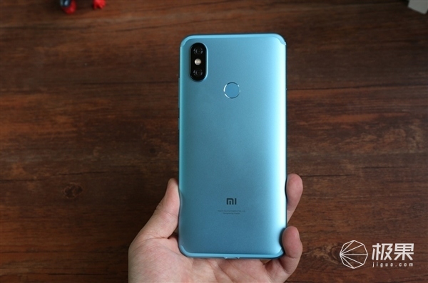 小米A2曝光:原生安卓系统,6X海外版本