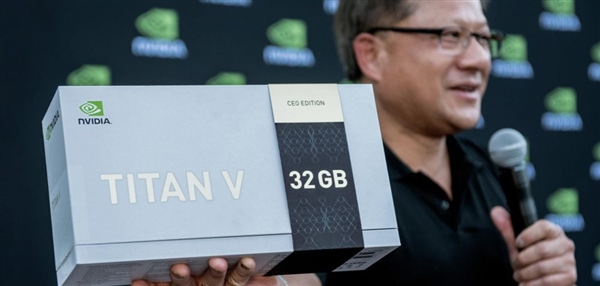 NVIDIA CEO黄仁勋向AI专家送出20张32G显存特制版TITAN V