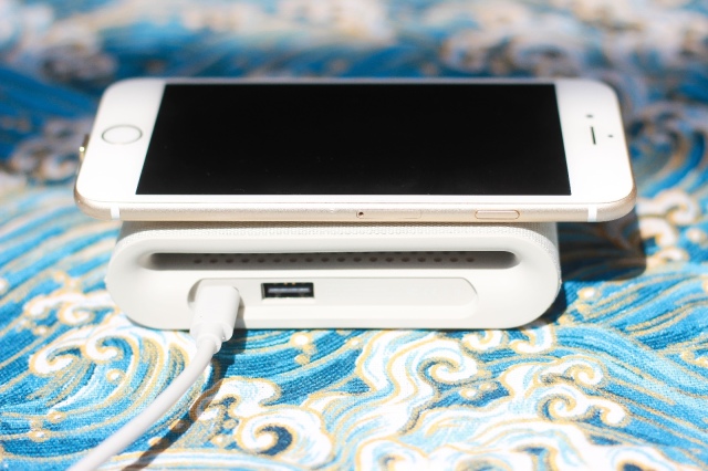 iOttie无线快充移动电源