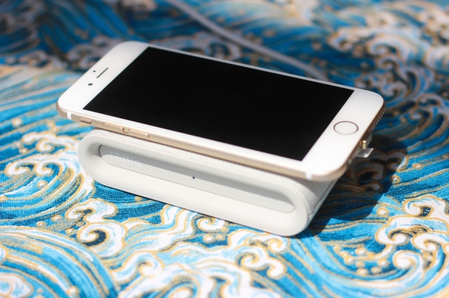 iOttie无线快充移动电源