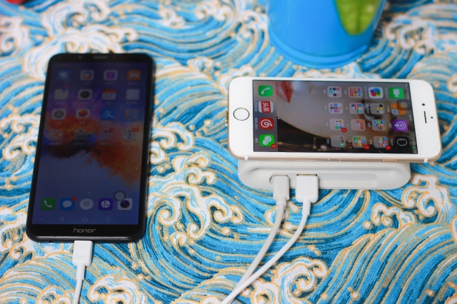 iOttie无线快充移动电源