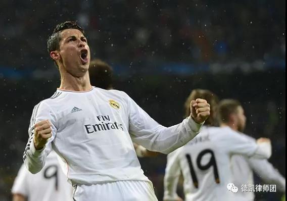 世界杯中C罗连进三球,追平西班牙后,给拆迁户