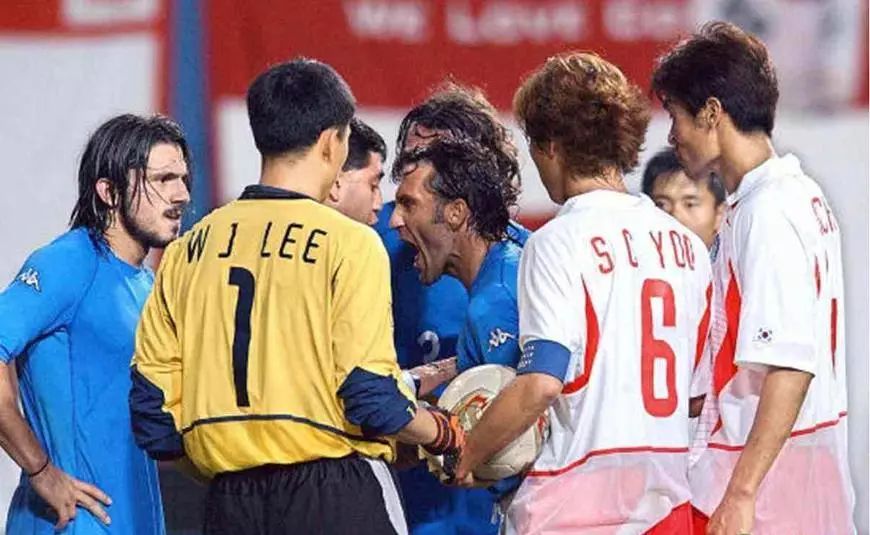 玩命踢球的韩国队,你们是真的脏!