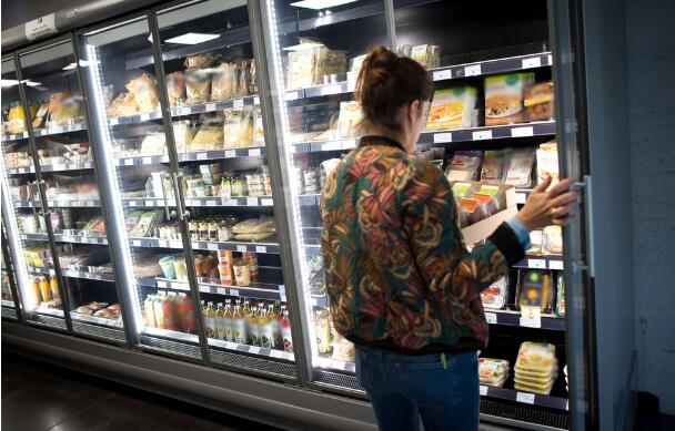 乐施会报告：西方超市巨头剥削 农民饥寒交迫