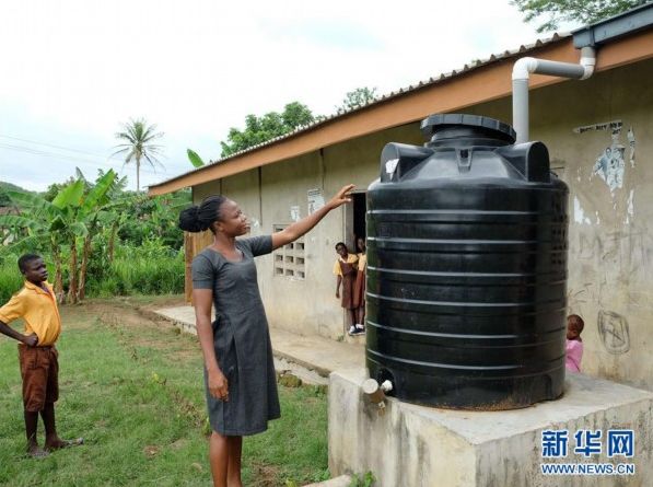 中国援建1000口井,成50万加纳人的救命药