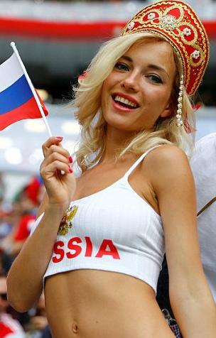 世界杯美女风景线!俄罗斯姑娘不愧是女汉子