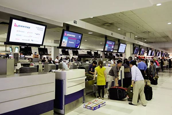 UNSW中国女留学生登机前发现护照丢了,急得