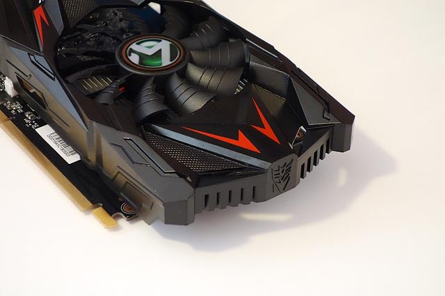 入门级显卡推荐:铭瑄变形金刚ms-gt1030,百元价格千元
