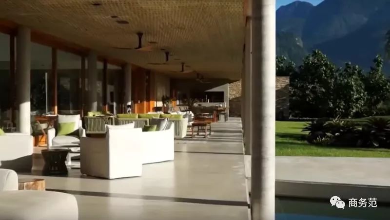 内马尔赢球大哭!最贵网红球员,爱穿浮夸logo和