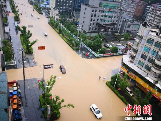 持续强降雨致贵州多地受灾 启动省Ⅳ级救灾应急响应