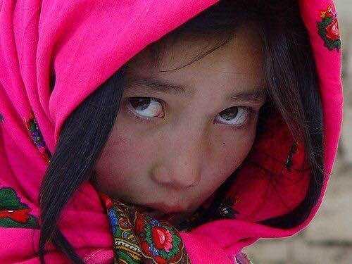 阿富汗哈扎拉人长得那么像中国人,是中国人后