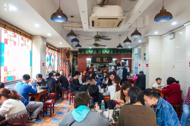 食在广州:这煲惹人爱的饭,遍布大街小巷,偏偏就是“煲仔饭”